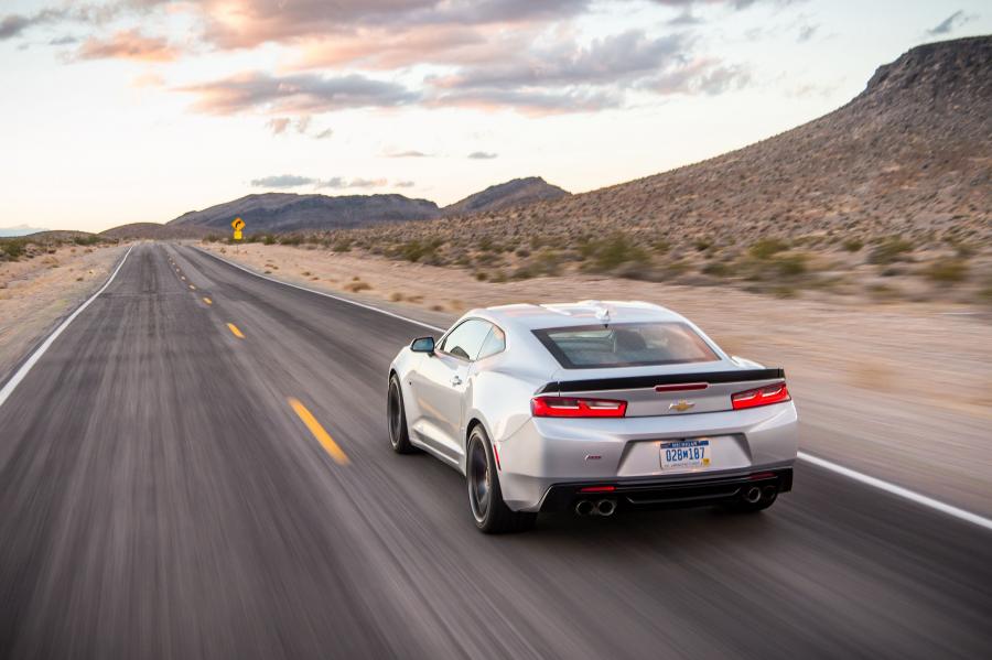  Chevrolet Camaro SS 1LE 2016 года  (фото 10 из 18)